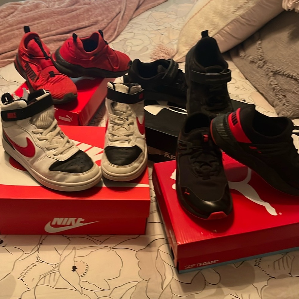 Sneaker bundle (boys sizes 2-3)